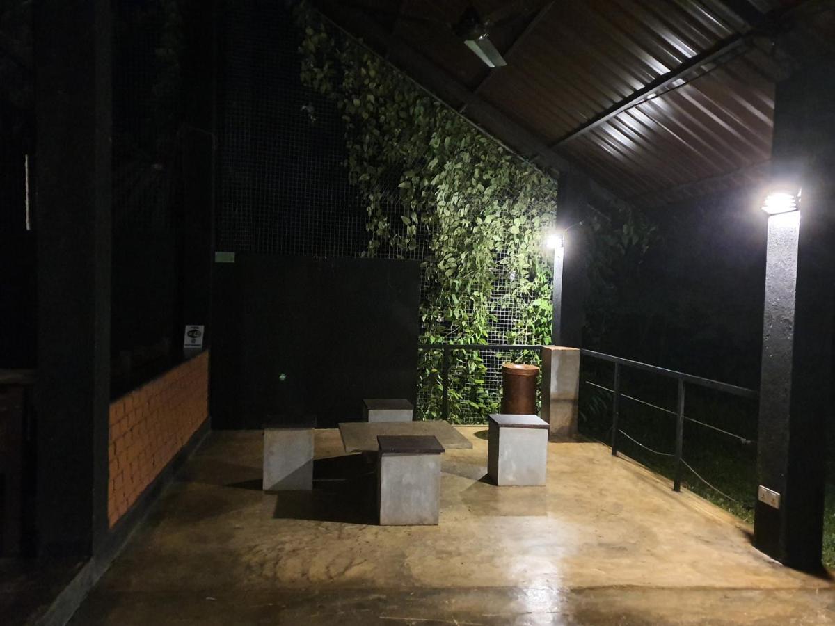 The Elephant Pass - Yala Tissamaharama Exterior photo